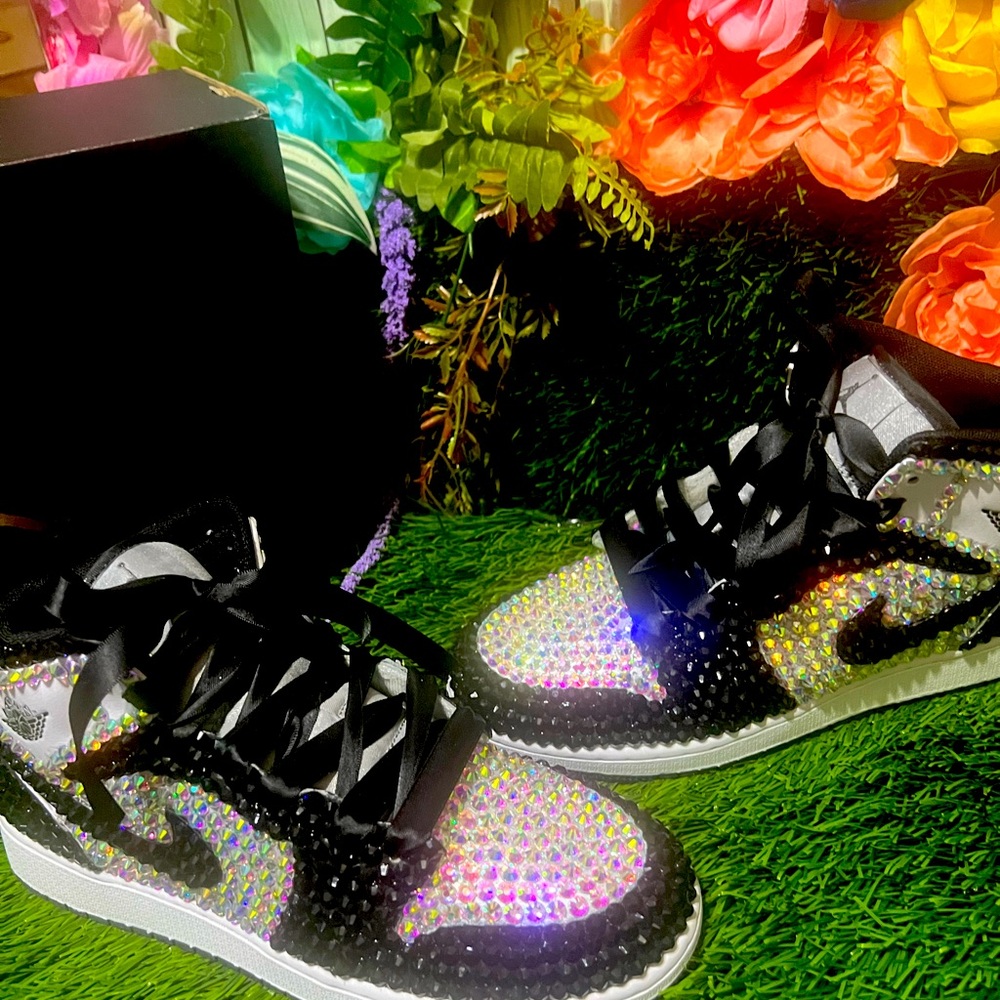 Rhinestones sneakers
